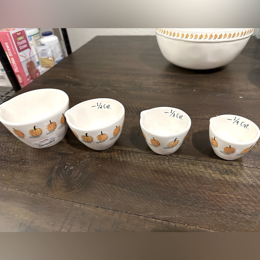 Rae Dunn Pumpkin Measuring Cups